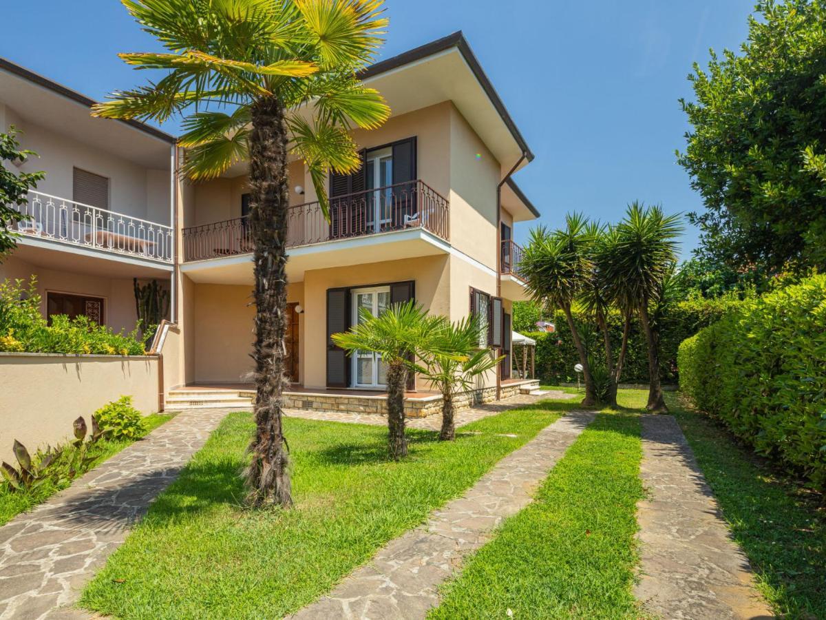 Holiday Home Antonia By Interhome Marina di Pietrasanta Eksteriør bilde