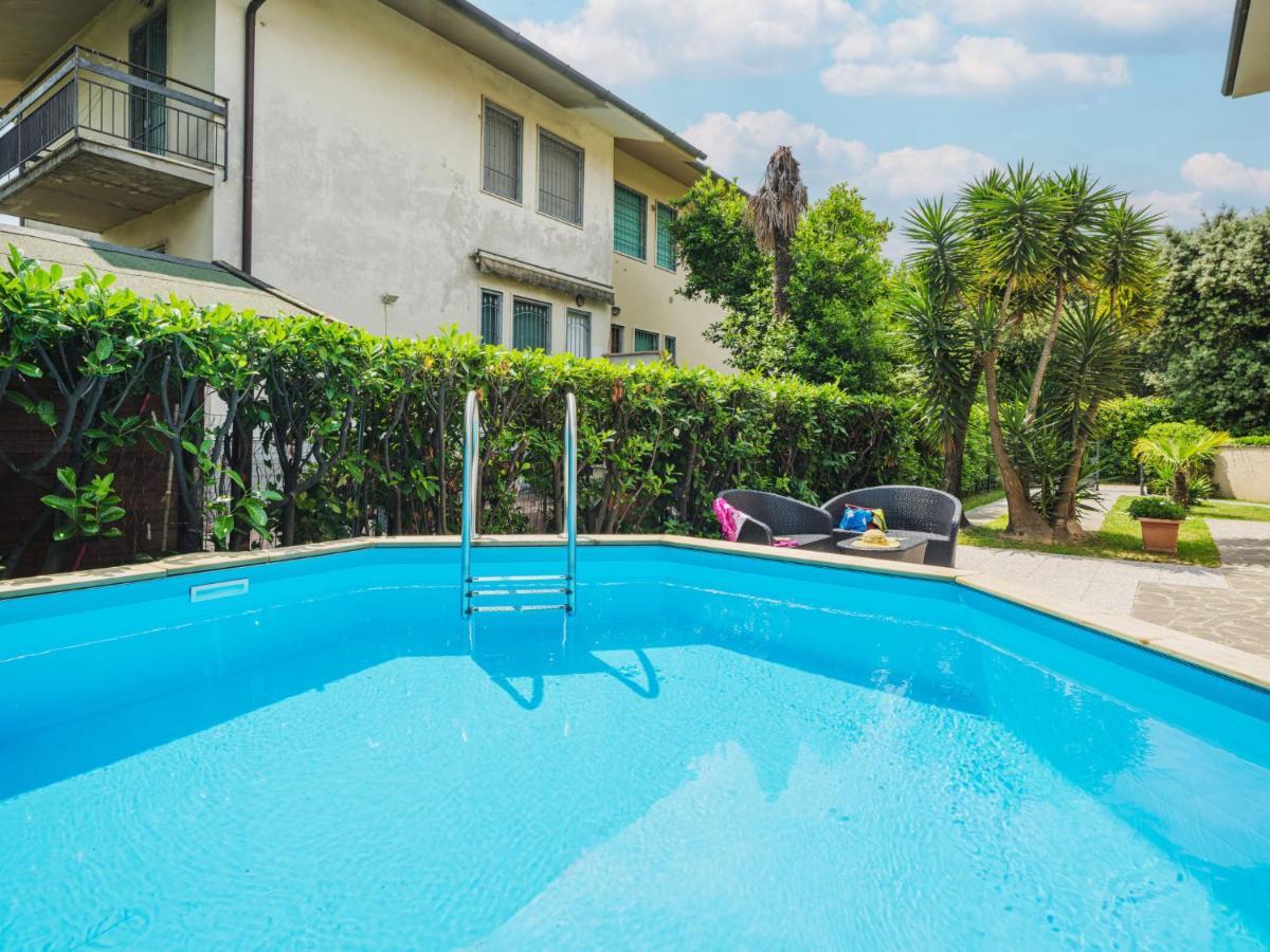 Holiday Home Antonia By Interhome Marina di Pietrasanta Eksteriør bilde